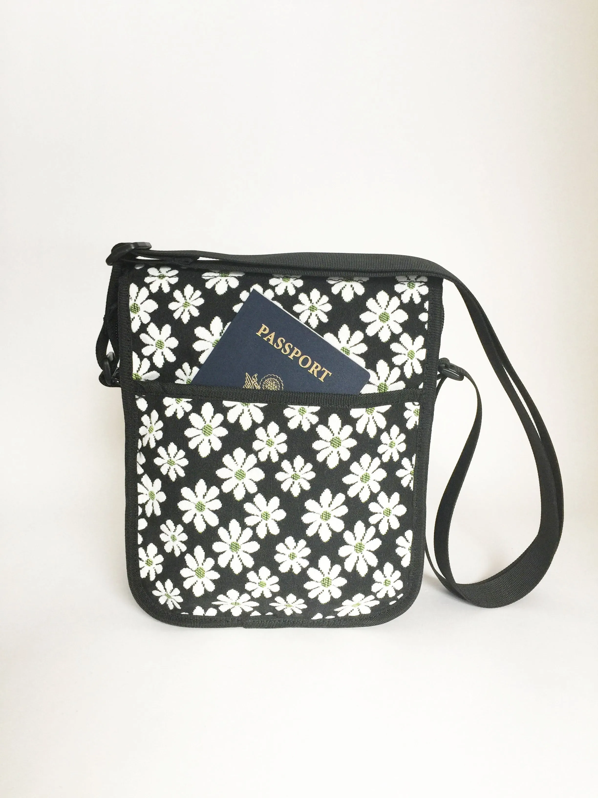 Day Purse in Marguerite