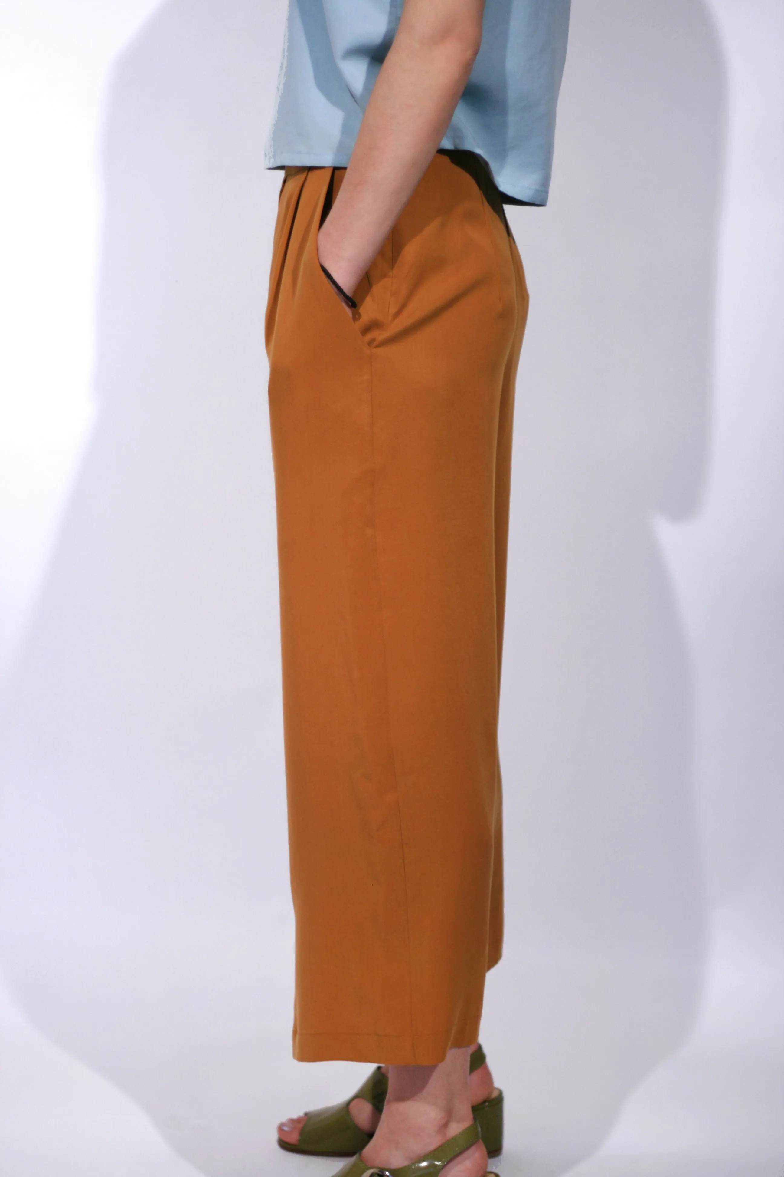 Eve Gravel Lac Noir Pants