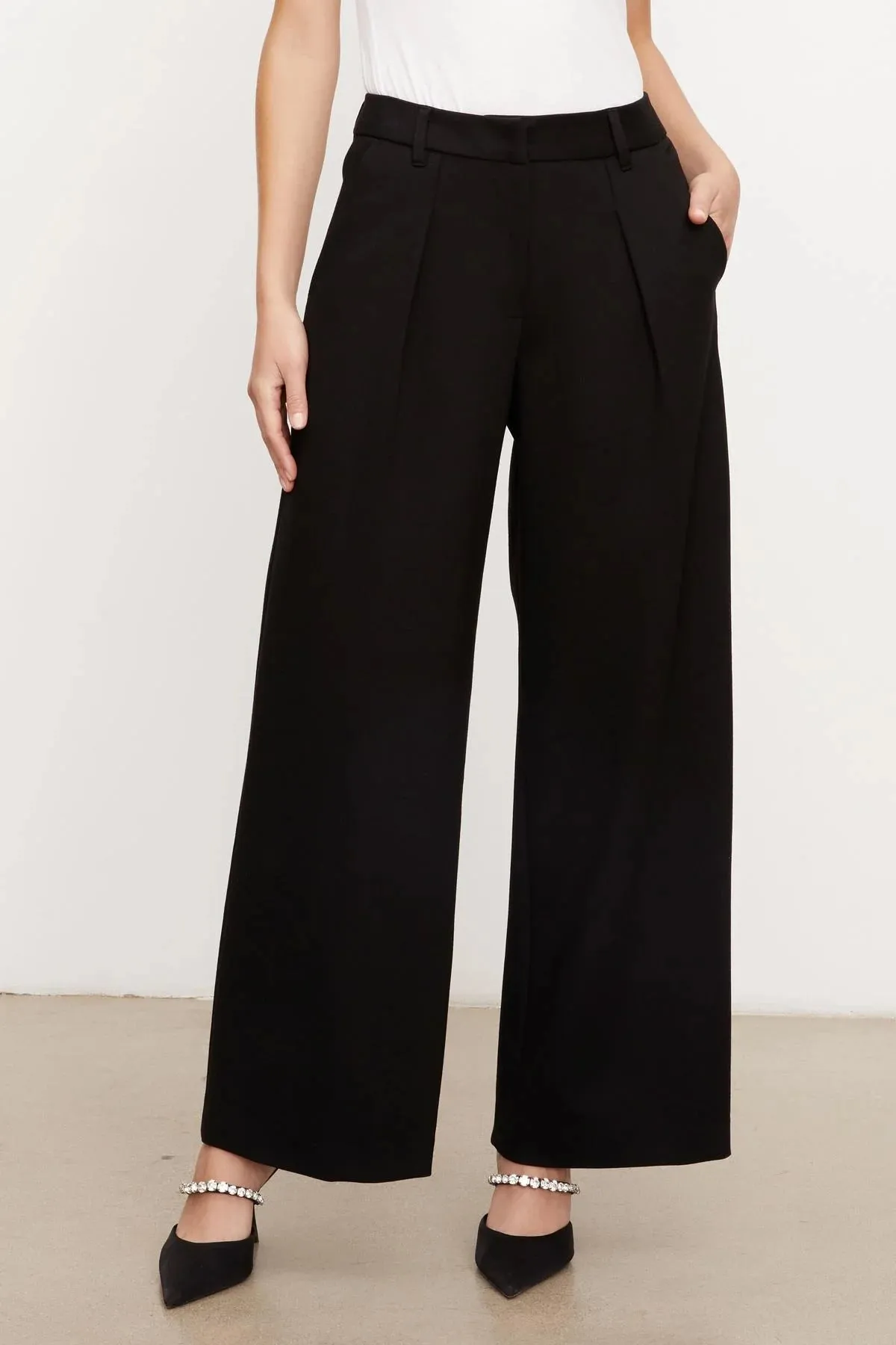 Leona Pant