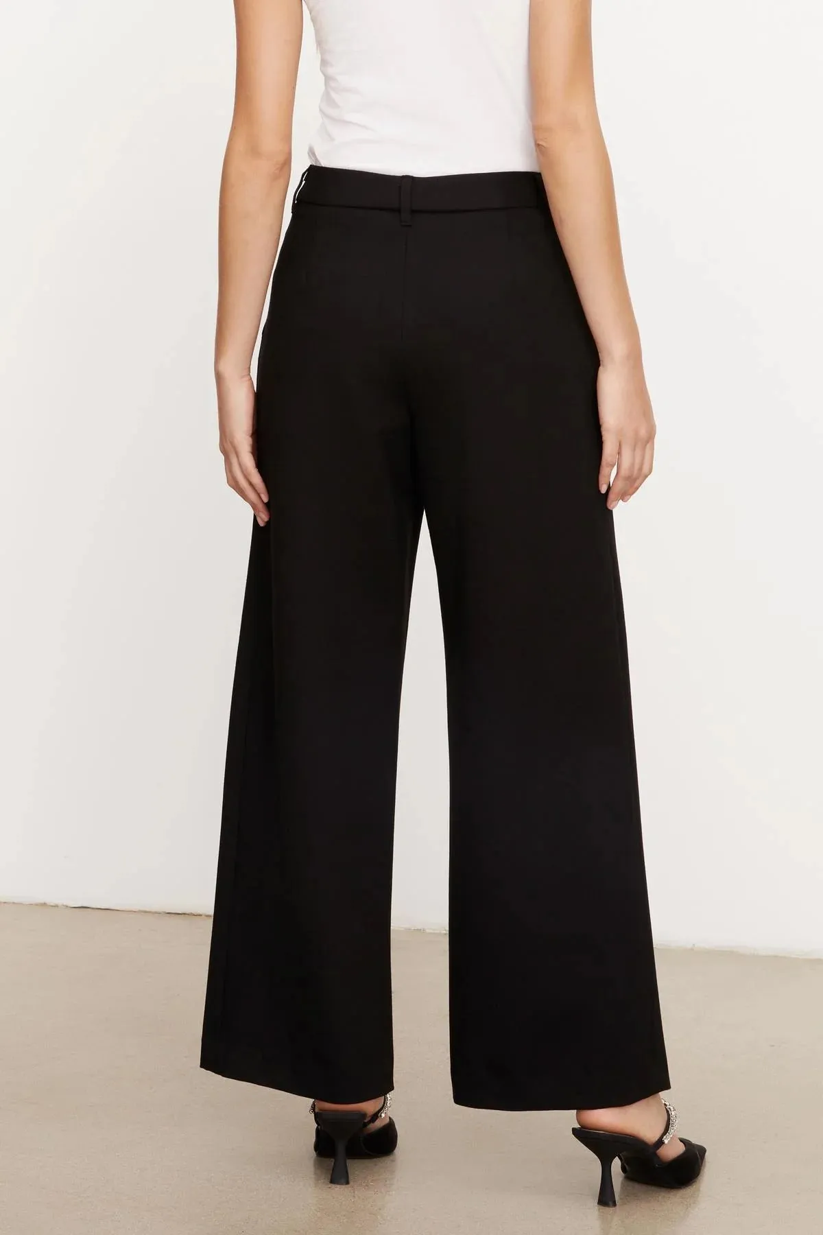 Leona Pant
