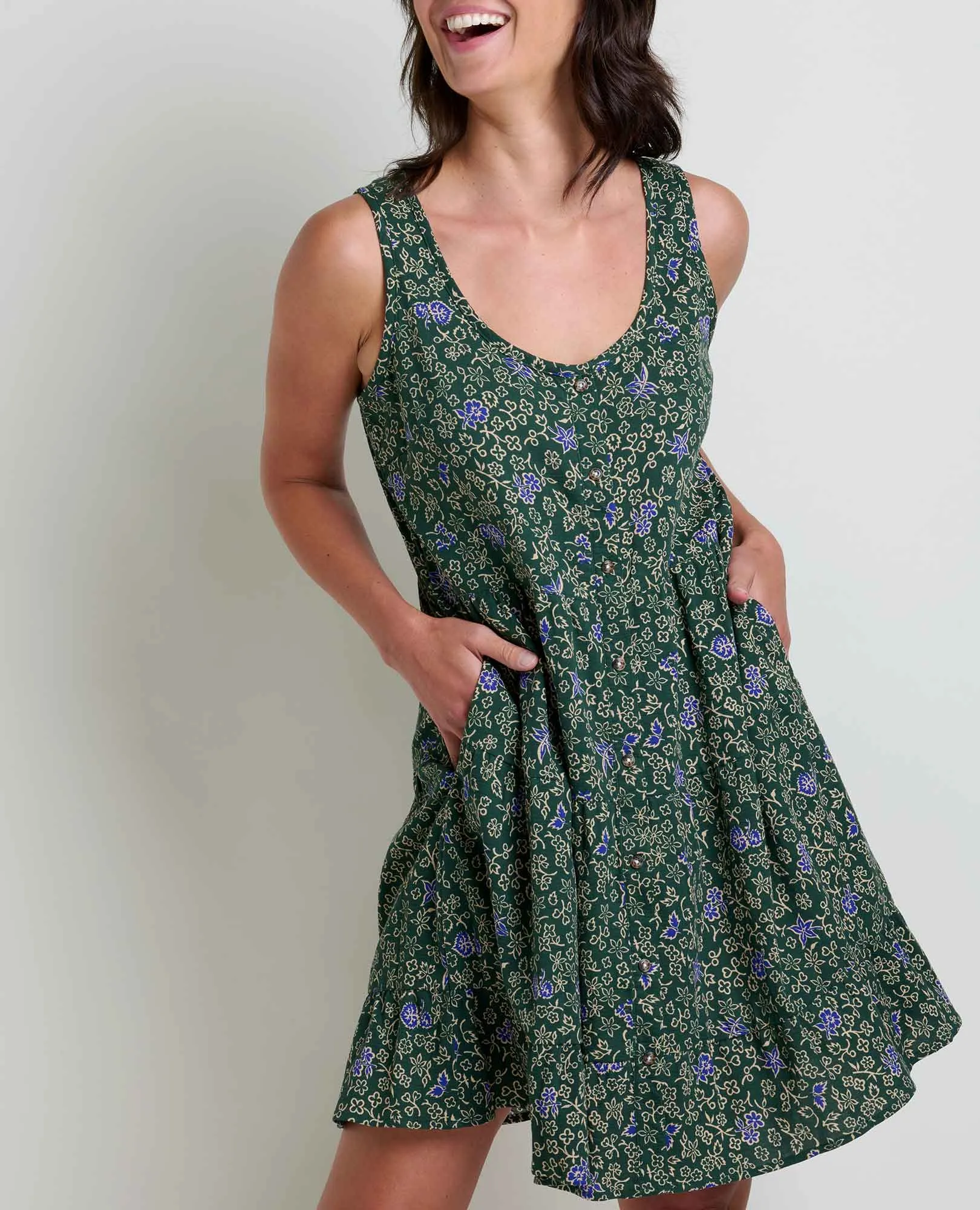 Manzana Tiered Sleeveless Dress