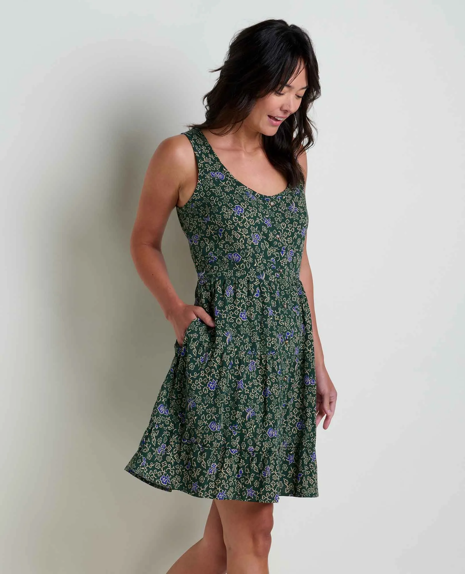 Manzana Tiered Sleeveless Dress