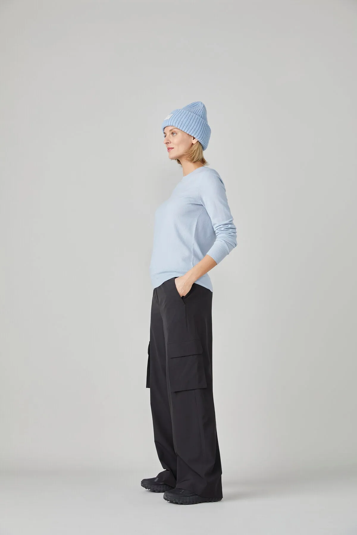 Mid-rise Wide Leg Cargo