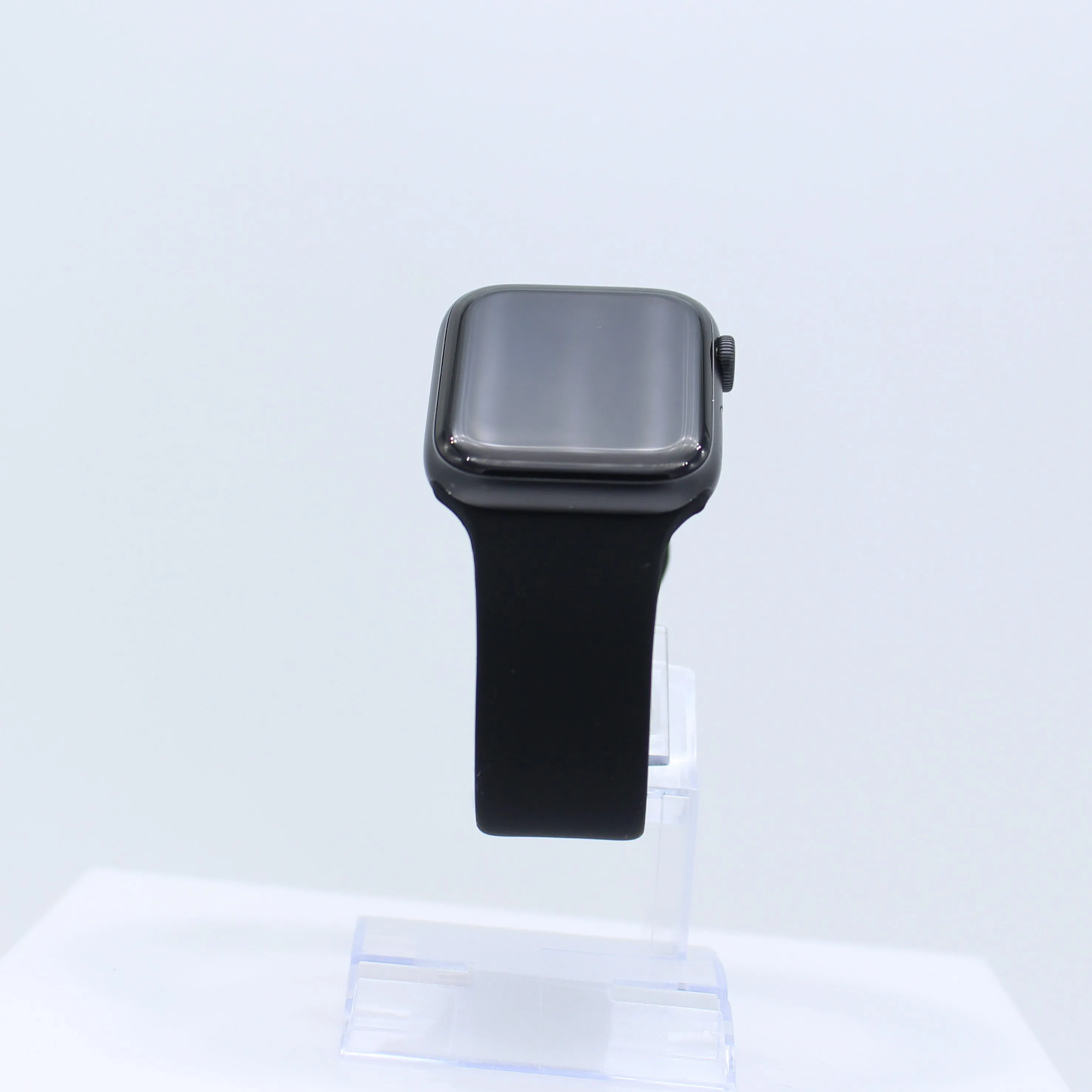 Mirrored F Engraved Band