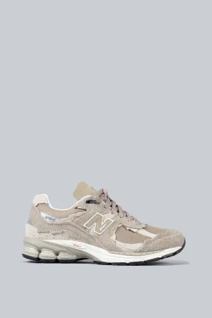 NEW BALANCE 2002 REFINED FUTURE DRIFTWOOD
