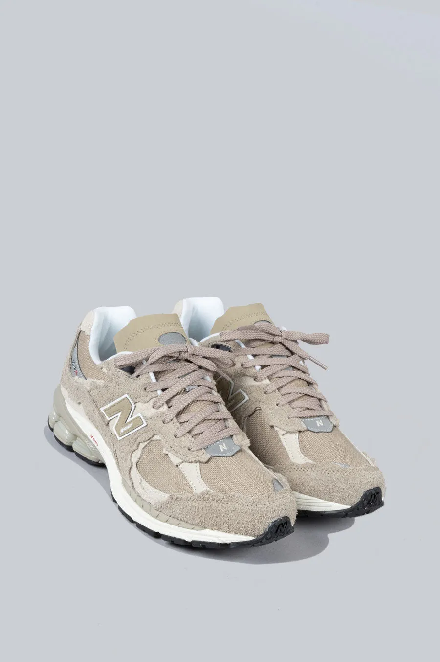 NEW BALANCE 2002 REFINED FUTURE DRIFTWOOD