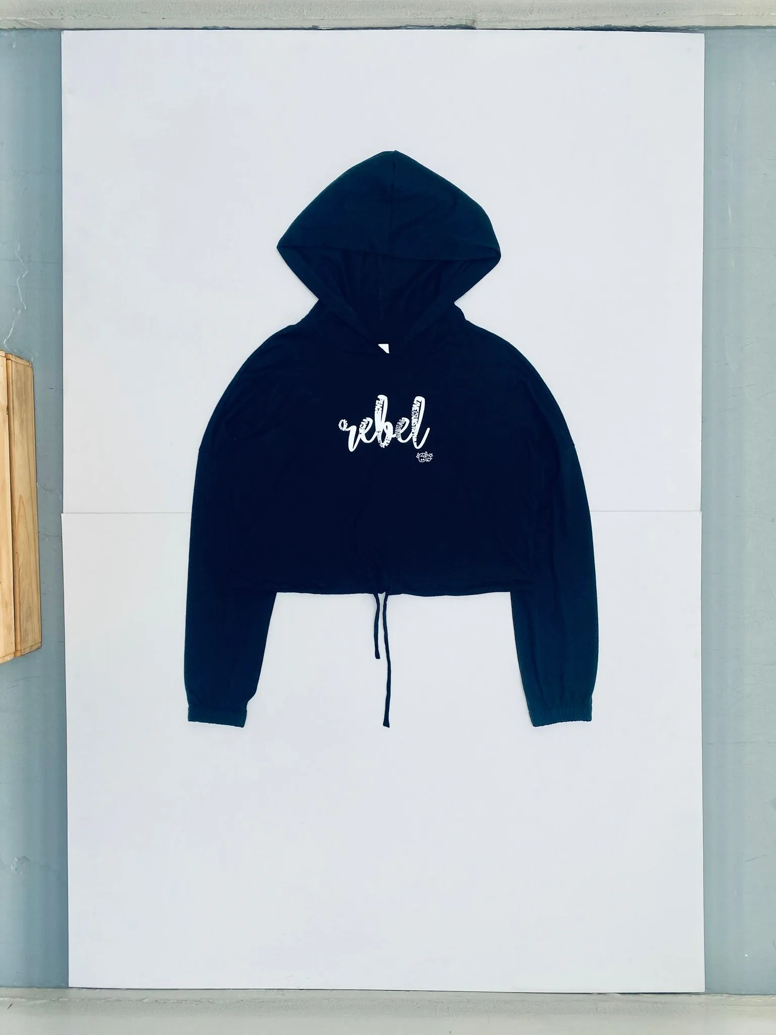 (S/S 2020) Rebel lightweight cinched cropped hoodie in BLACK