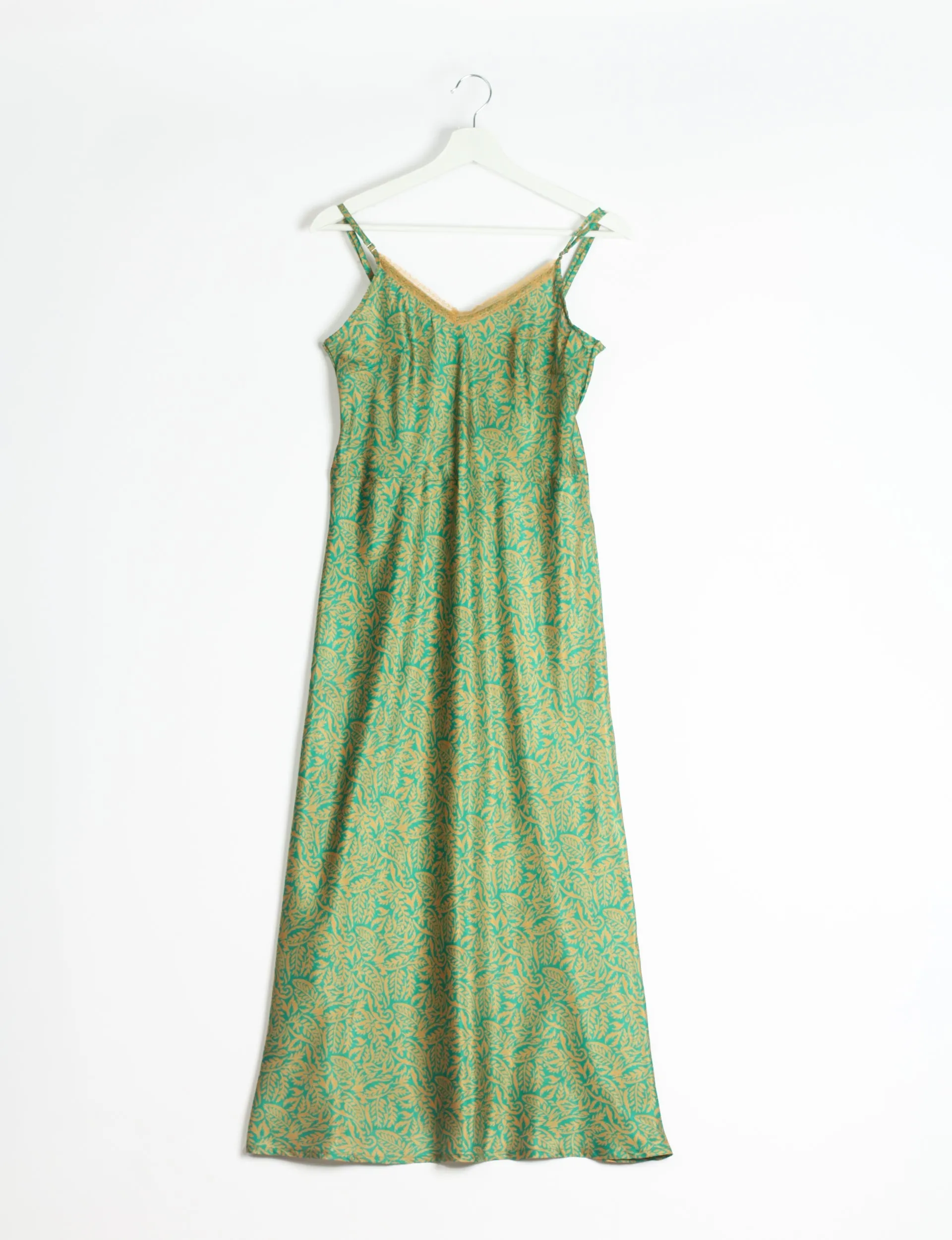 STRAP DRESS