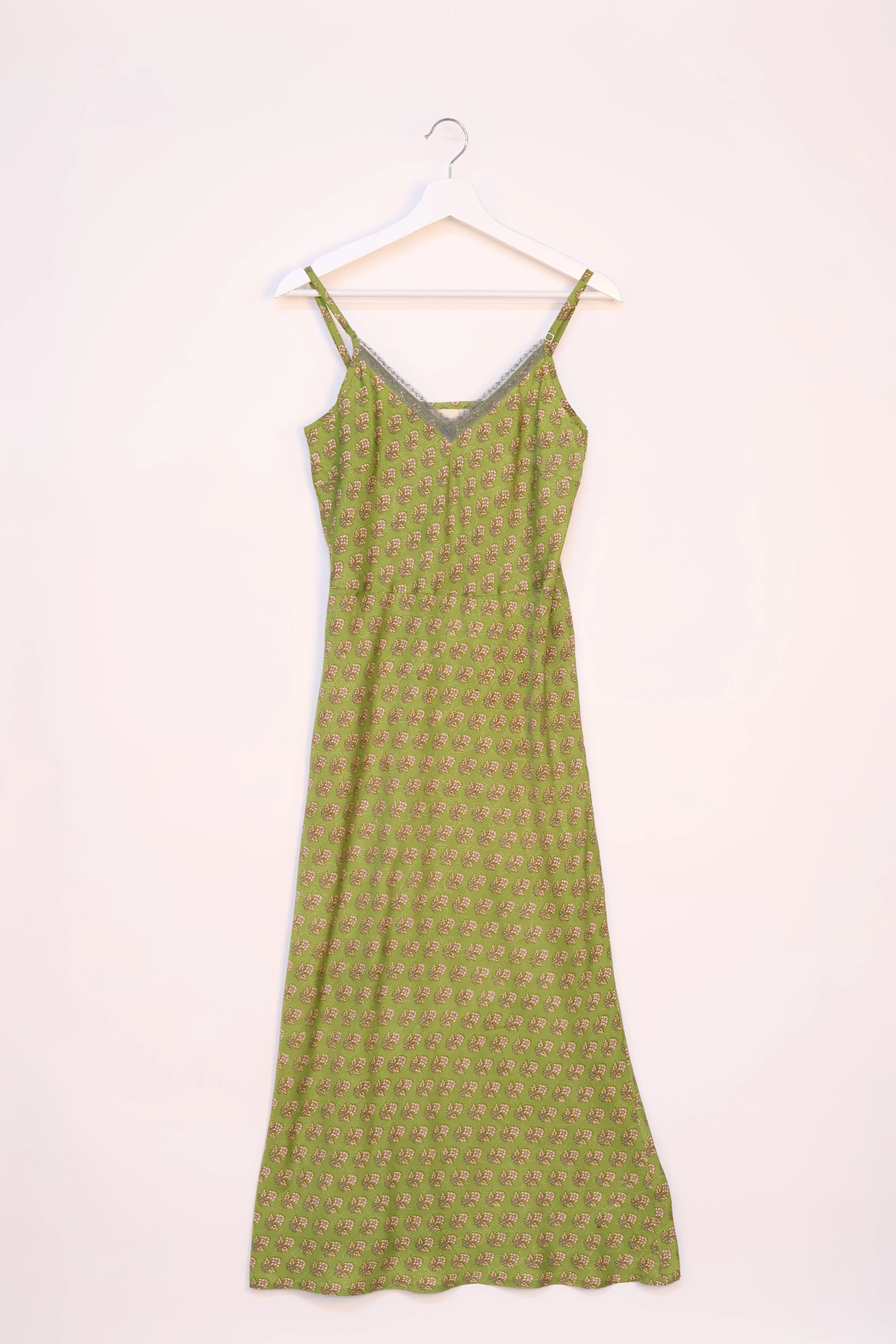 STRAP DRESS
