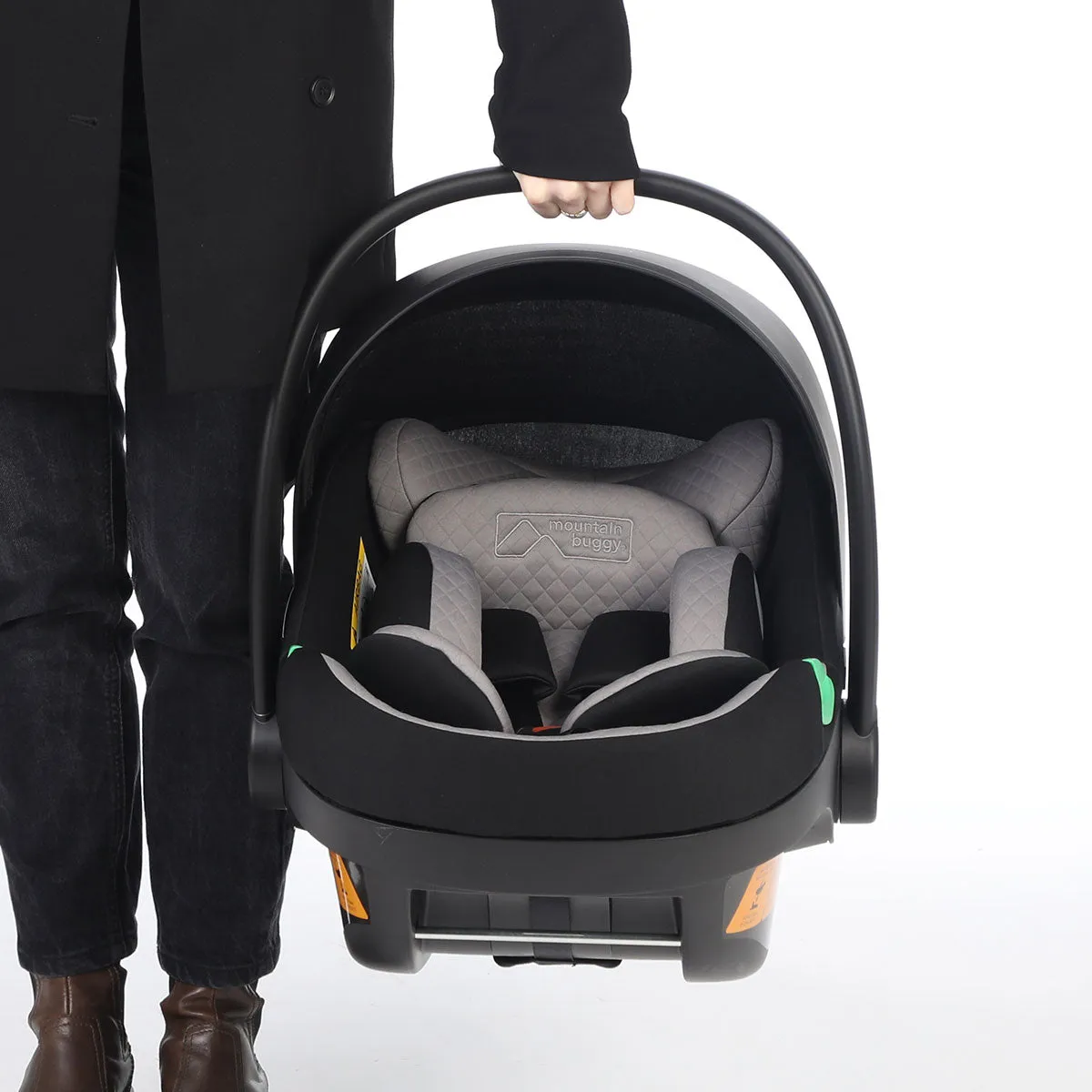 swift™ travel system bundle