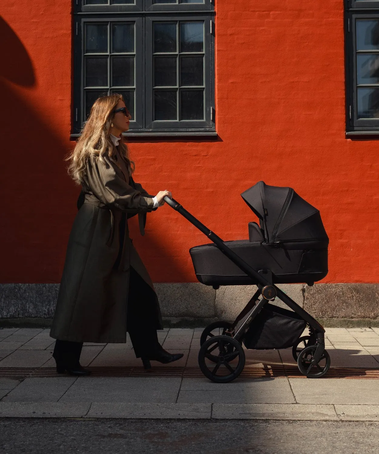 Venicci Claro 4in1 (Aton B2) Travel System - Noir